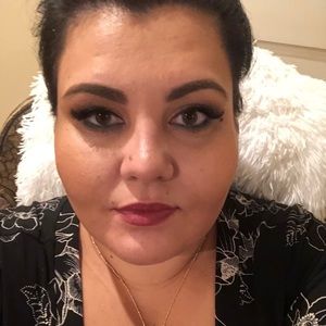 Meet your Posher, Beata